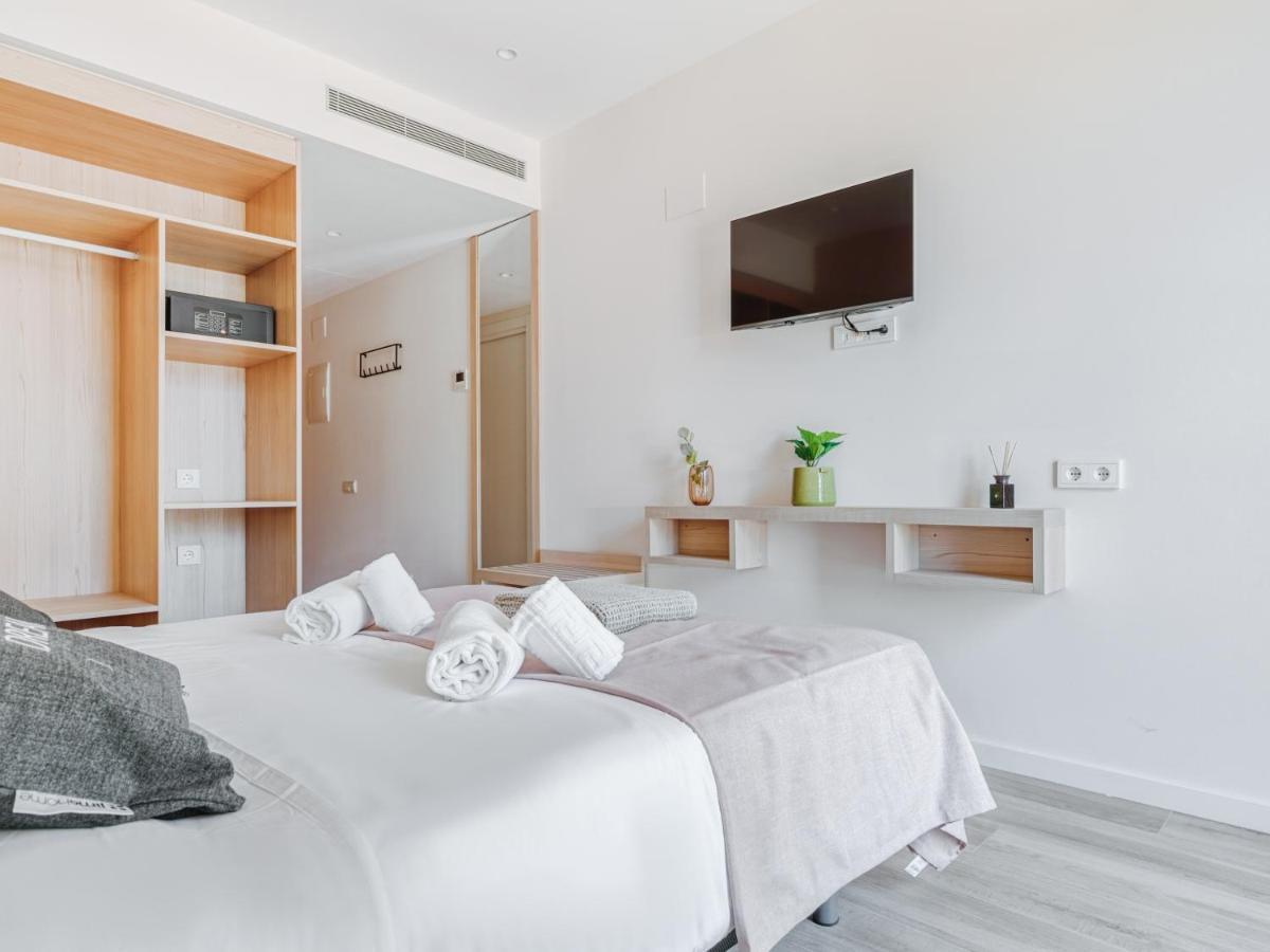 Limehome Barcelona Carrer De Besalu 82 Zewnętrze zdjęcie