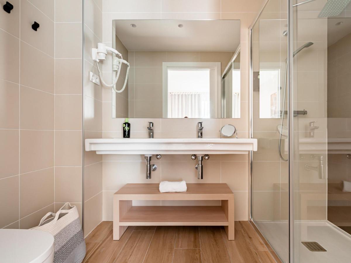 Limehome Barcelona Carrer De Besalu 82 Zewnętrze zdjęcie