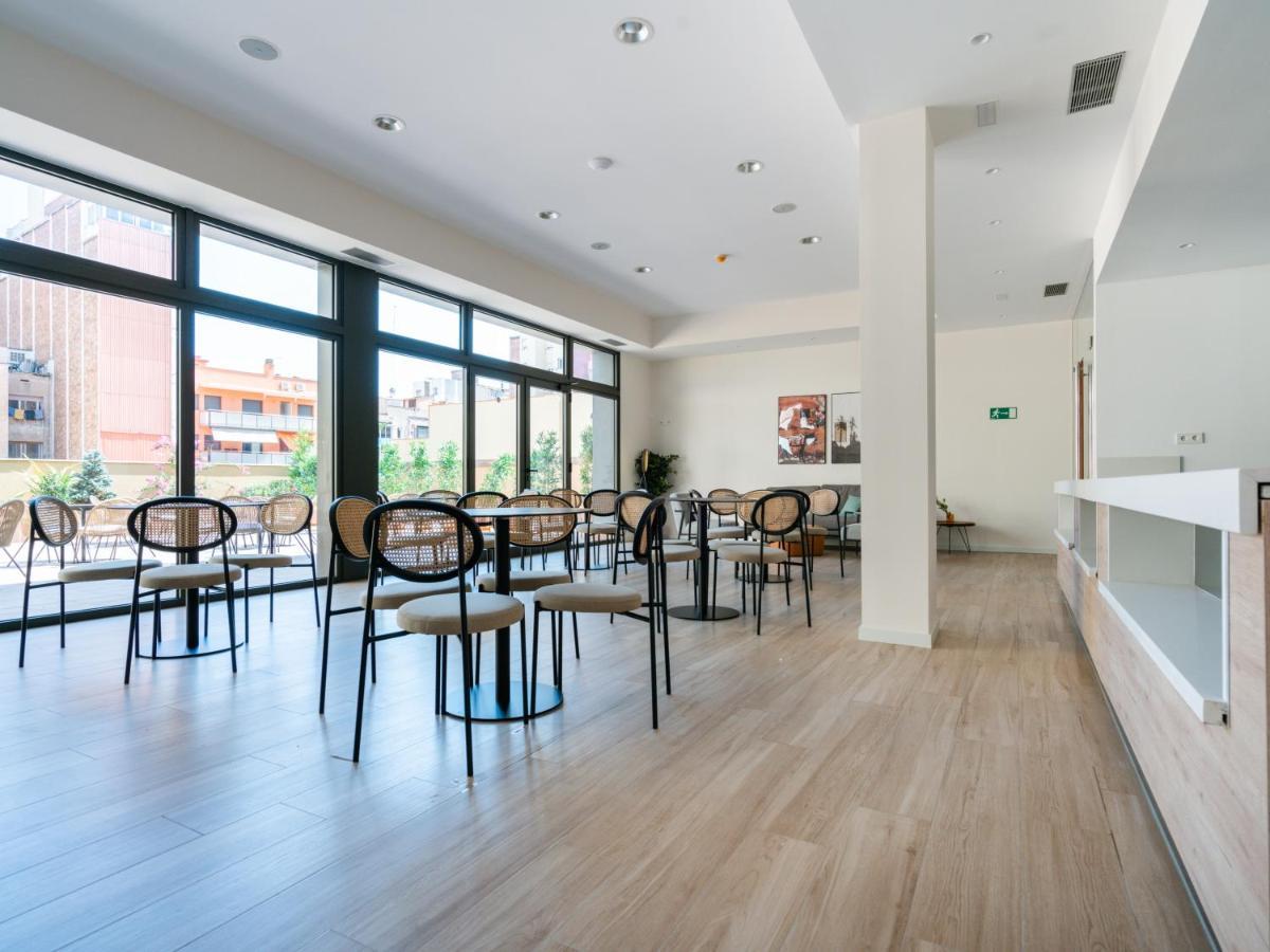 Limehome Barcelona Carrer De Besalu 82 Zewnętrze zdjęcie